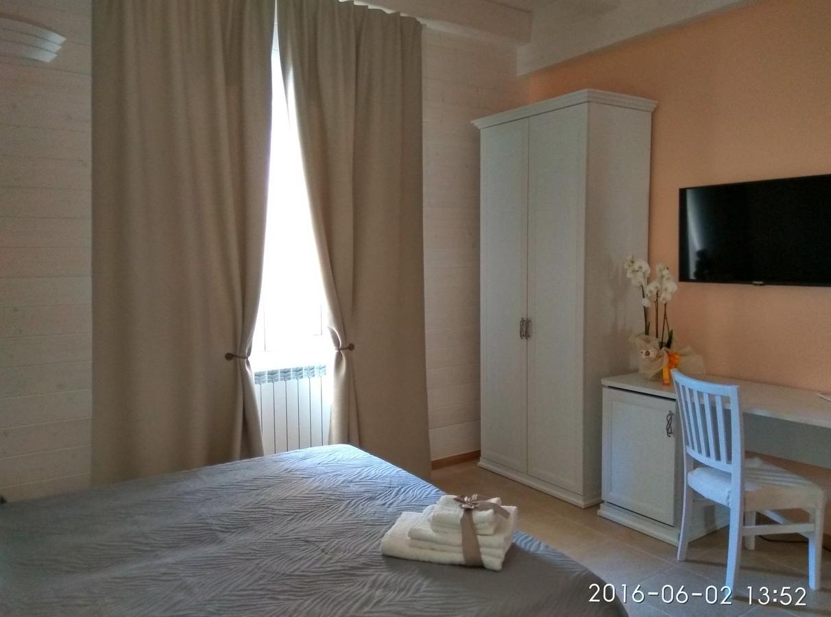 지노사마리나 Le Camelie B&B 외부 사진