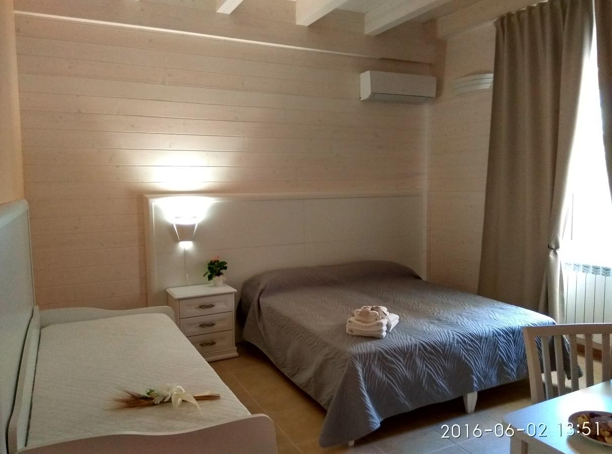 지노사마리나 Le Camelie B&B 외부 사진