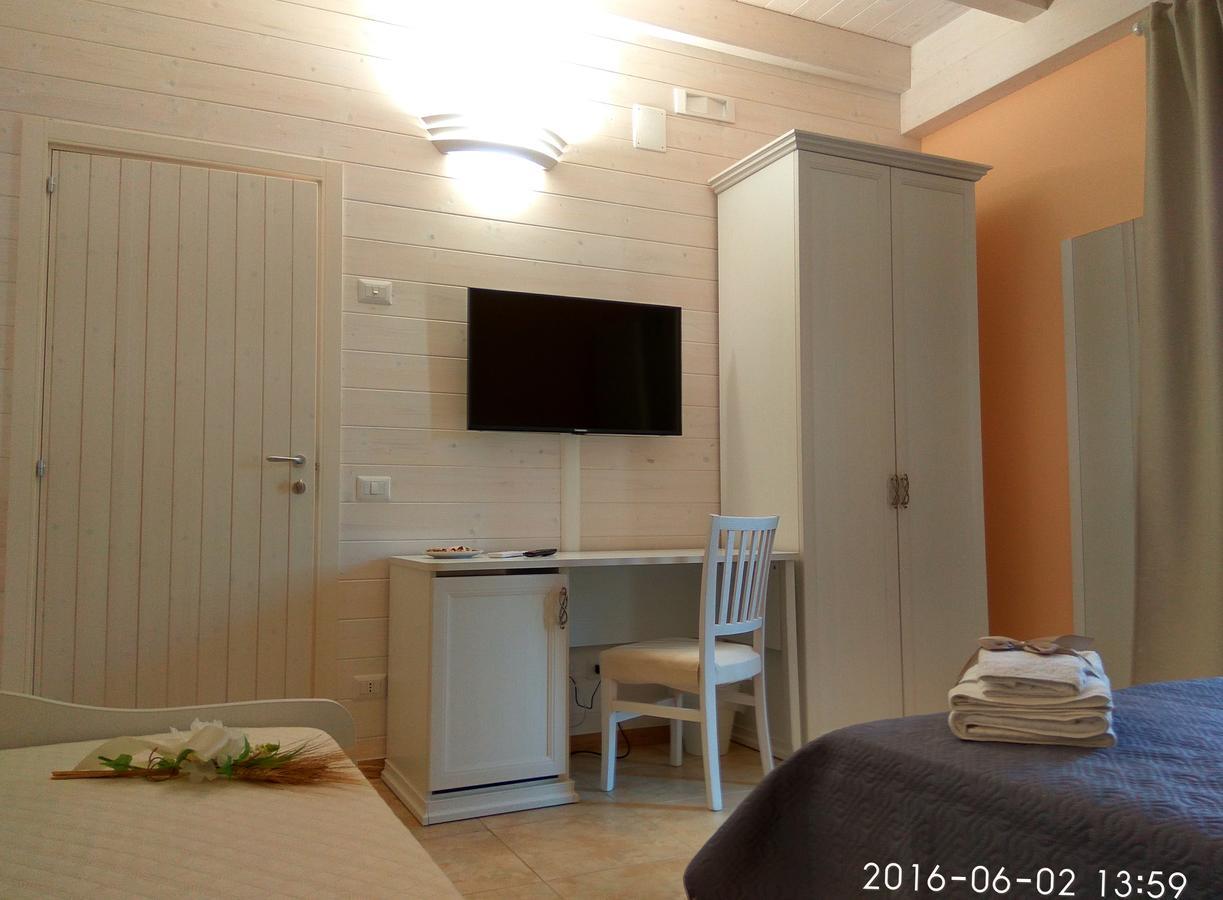 지노사마리나 Le Camelie B&B 외부 사진