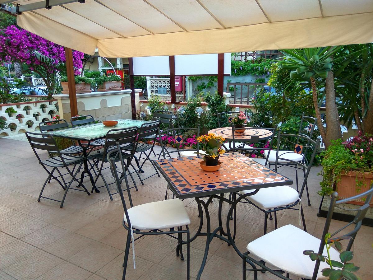 지노사마리나 Le Camelie B&B 외부 사진